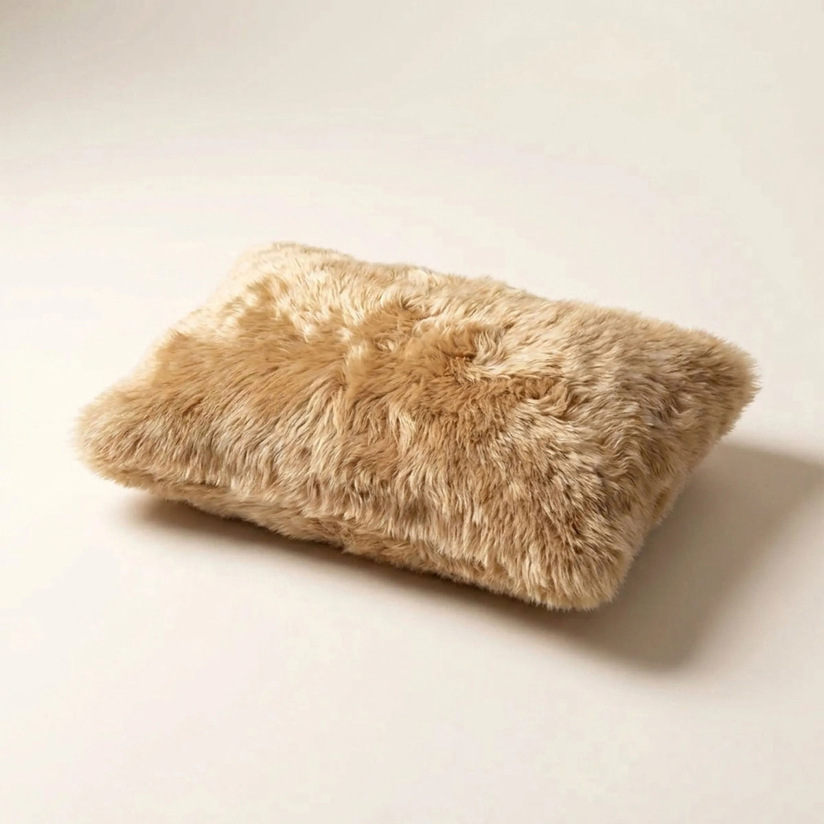Pillow Églantine